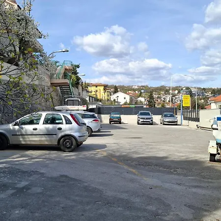 Komel Ii Διαμέρισμα *