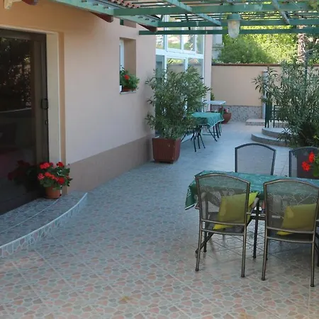 Komel Ii Apartman Abbázia