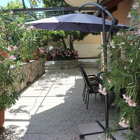 Apartment Komel Ii