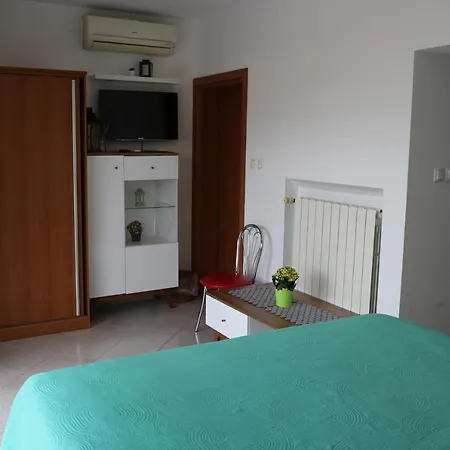 Apartman Komel Ii *