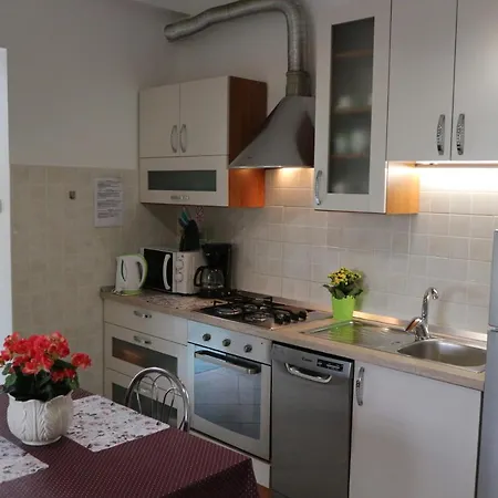 Apartman Komel Ii
