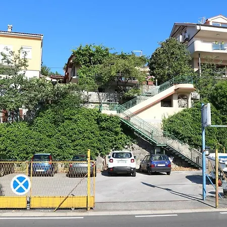 Komel Ii Apartman Abbázia