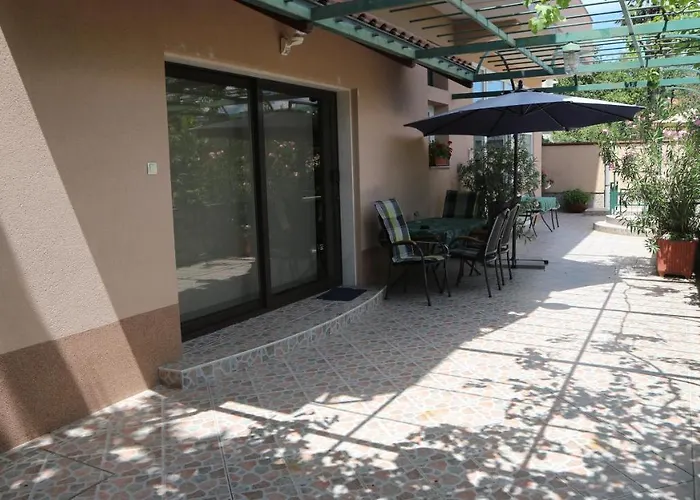 Komel Ii Appartement