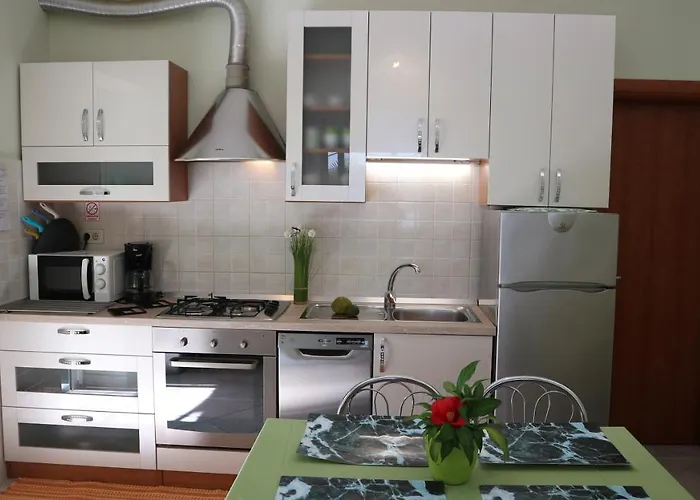 Appartement Komel Ii