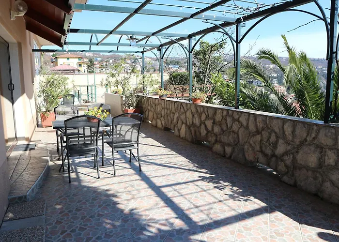 Komel Ii Apartmán Opatija